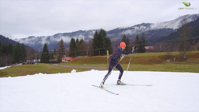 Ob klassisch oder in der Skating-Technik - in der Wintersaison ist beides eine willkommene Abwechslung (Foto: Schöfisch)